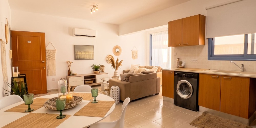1-bedroom apartment with a large terrace in Geroskipou, Paphos — photo 2