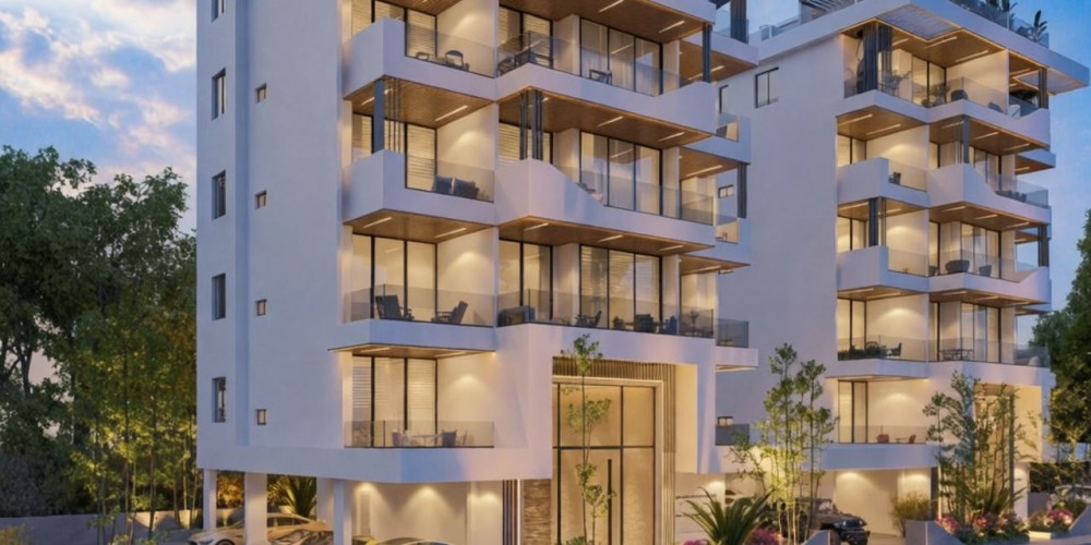 Apartments and roof-garden penthouses 400 m from the beach in the port area of Larnaca — photo 1