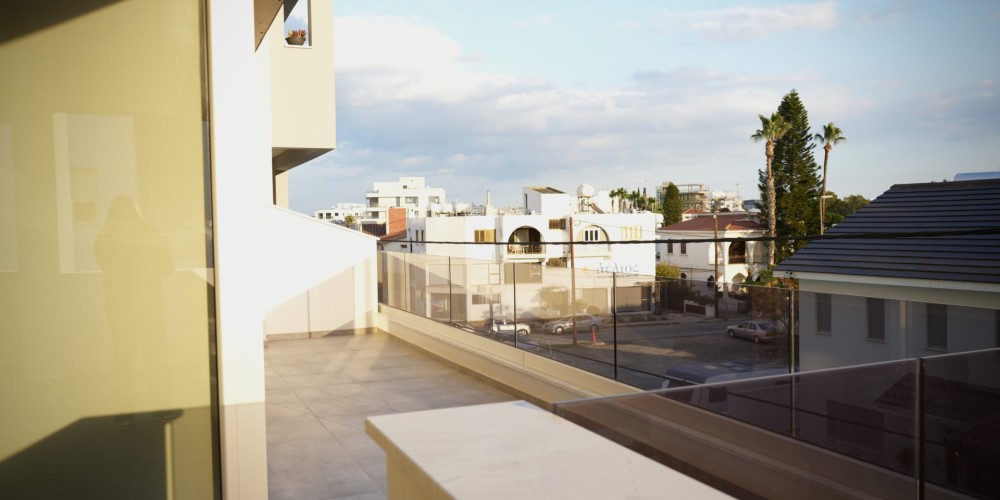 2-bedroom fully furnished apartment with a large balcony in the centre of Larnaca — photo 1