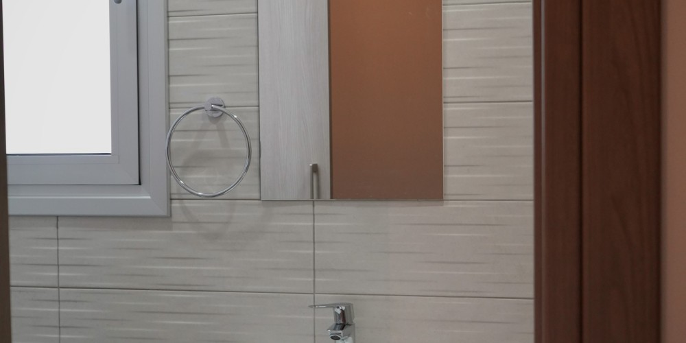 2-bedroom fully furnished apartment with a large balcony in the centre of Larnaca — photo 10