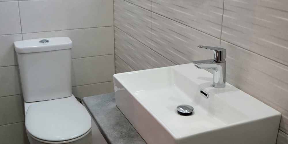 2-bedroom fully furnished apartment with a large balcony in the centre of Larnaca — photo 12