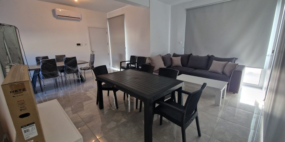 2-bedroom fully furnished apartment with a large balcony in the centre of Larnaca — photo 30
