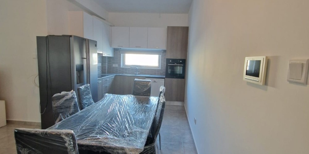2-bedroom fully furnished apartment with a large balcony in the centre of Larnaca — photo 34