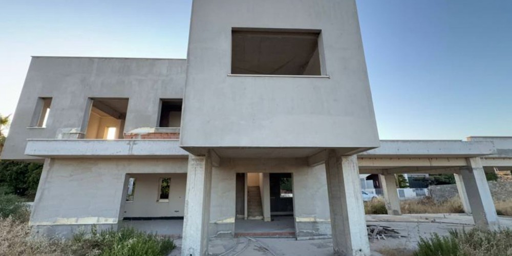 Unfinished 4-bedroom villa with sea views in Agios Tychonas, Limassol — photo 6