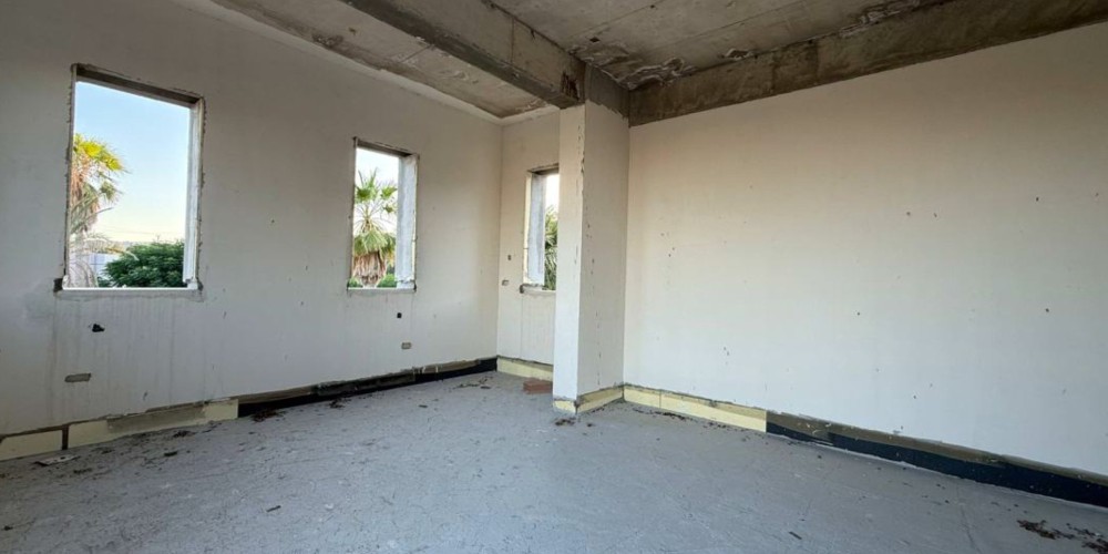 Unfinished 4-bedroom villa with sea views in Agios Tychonas, Limassol — photo 23