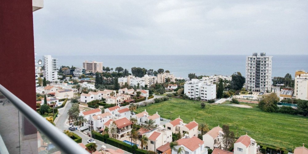 Three-bedroom apartment with a large covered veranda and panoramic views in Cineplex, Limassol — photo 1