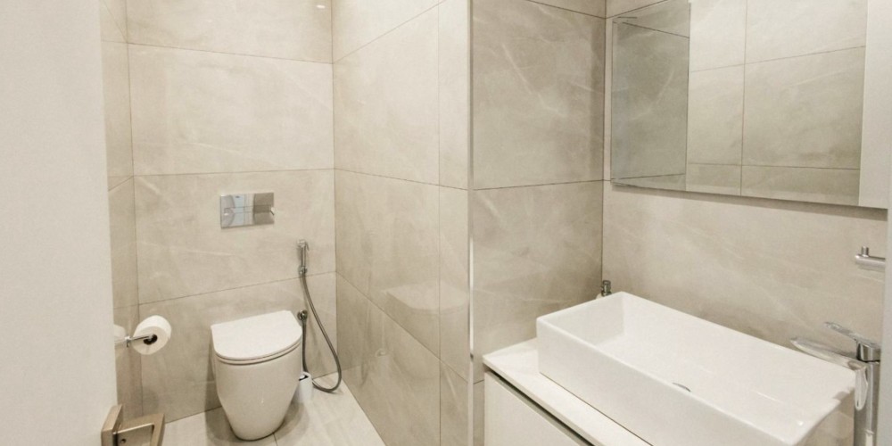 Three-bedroom apartment with a large covered veranda and panoramic views in Cineplex, Limassol — photo 11