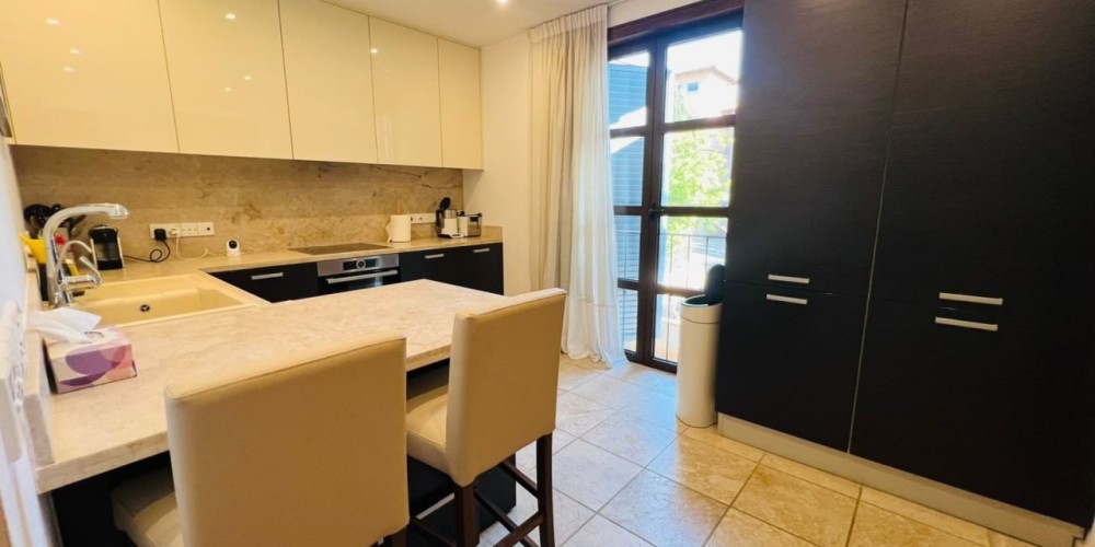 3-bedroom duplex apartment on the first sea line in St. Raphael, Limassol — photo 10