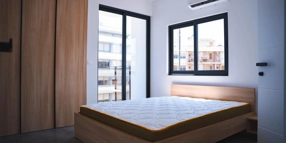3-bedroom renovated apartment with panoramic views in Neapolis, Limassol — photo 3