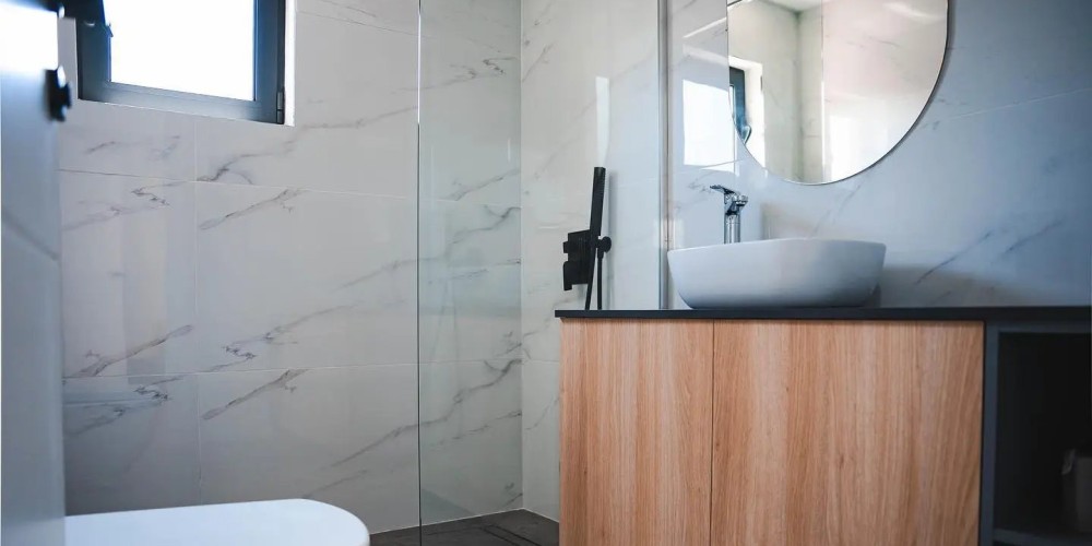 3-bedroom renovated apartment with panoramic views in Neapolis, Limassol — photo 6
