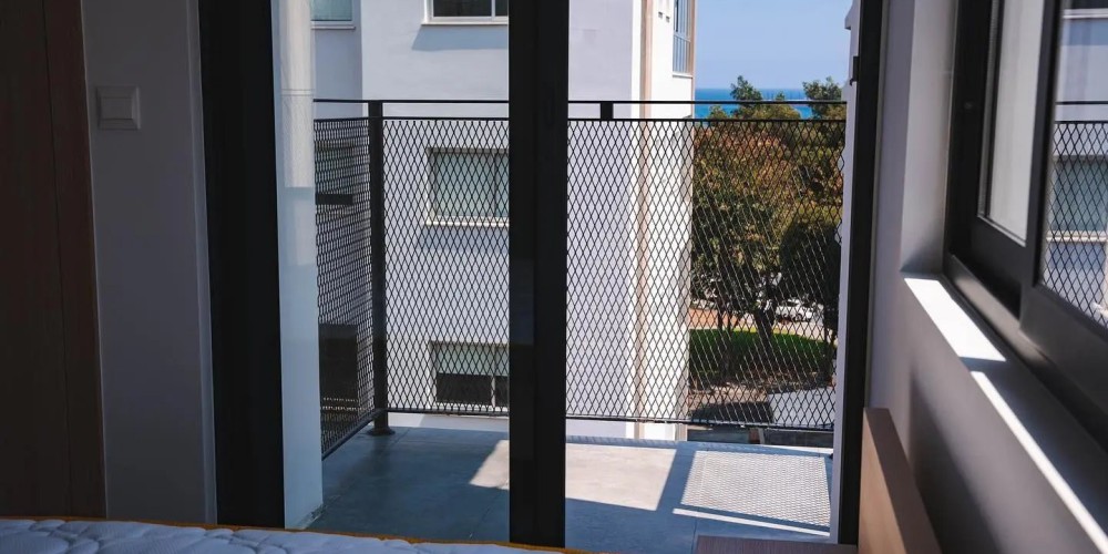 3-bedroom renovated apartment with panoramic views in Neapolis, Limassol — photo 8