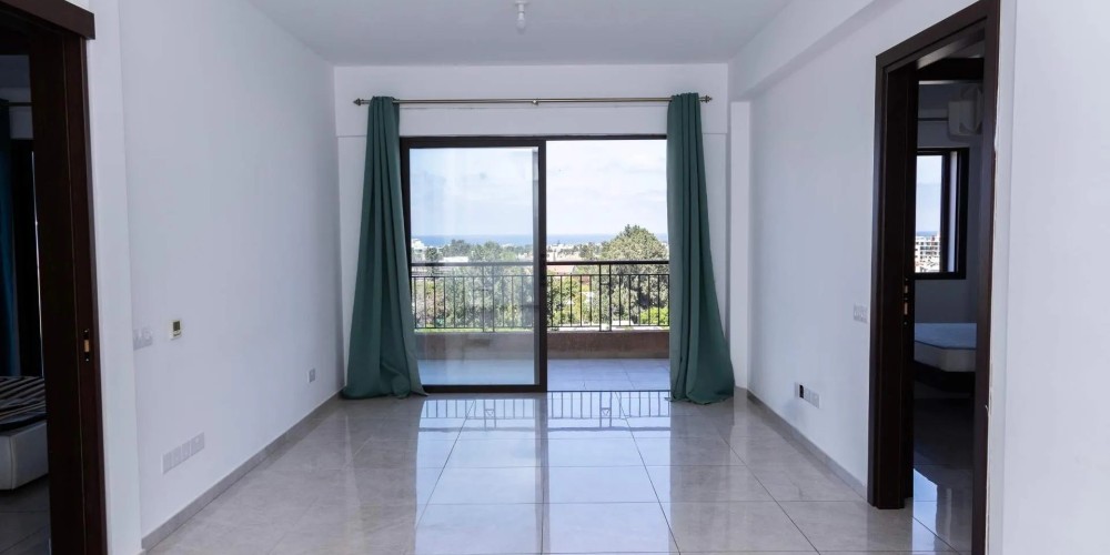 2-bedroom apartment in a gated complex with concierge service in Universal, Paphos — photo 1