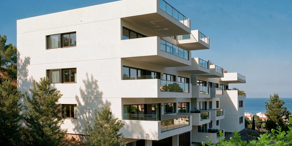 Apartments in a building with a communal pool in Agia Fyla, Limassol — photo 1