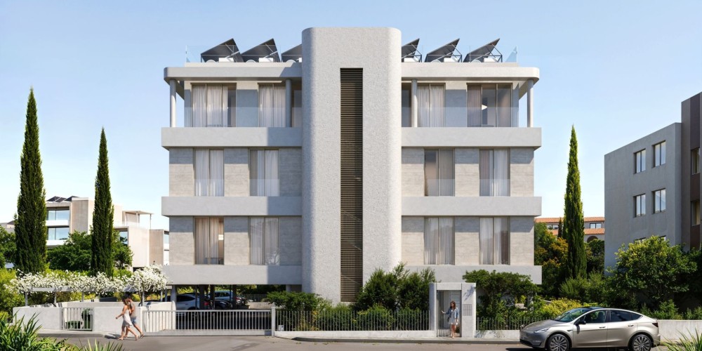 A residential development with a communal pool in walking distance to the beach in Paphos — photo 1