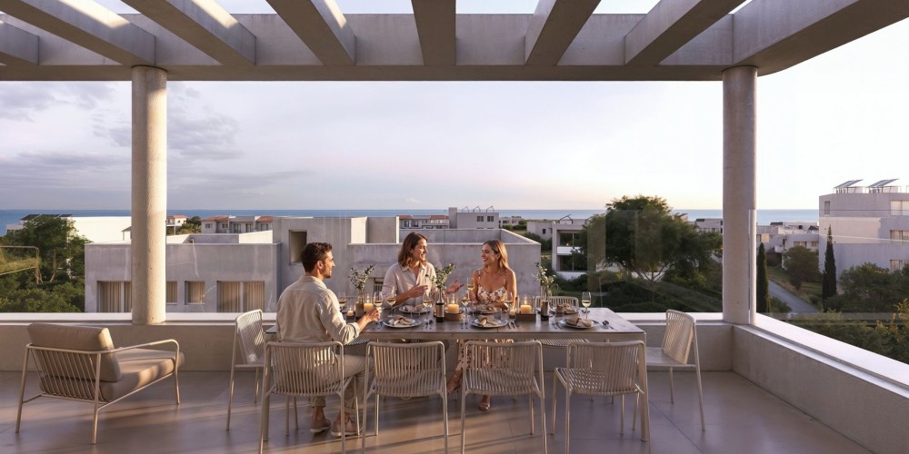 A residential development with a communal pool in walking distance to the beach in Paphos — photo 9