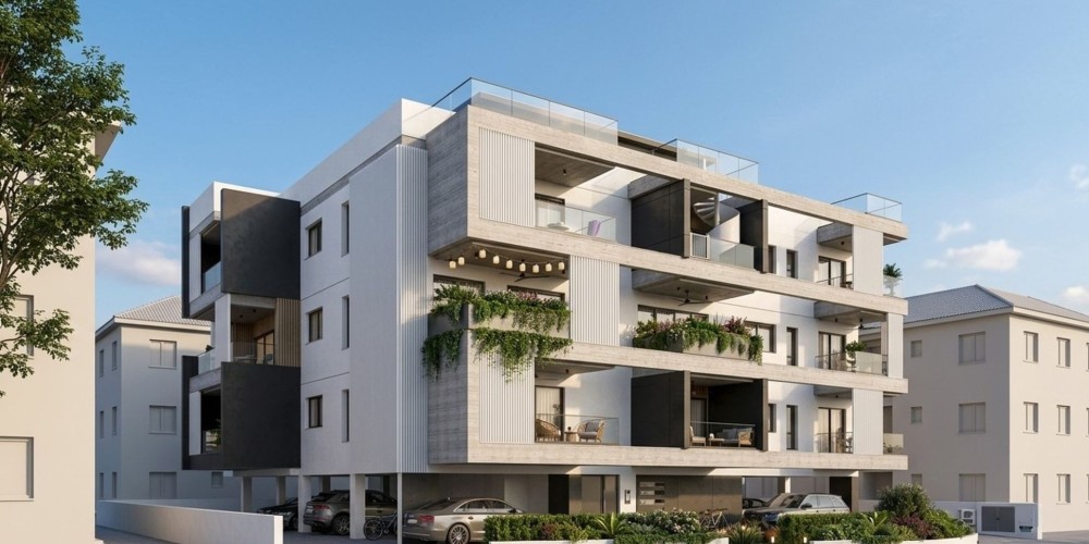 A family-friendly residential complex with green spaces and a playground in the central part of Limassol — photo 2