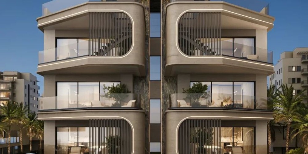 Centrally located apartments in Limassol with a communal swimming pool — photo 1